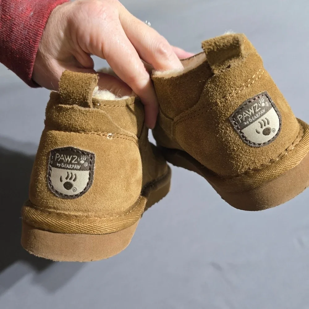 Bearpaw Pawz Kids Tan Suede Fur Lined Winter Boots Toddler Size 12